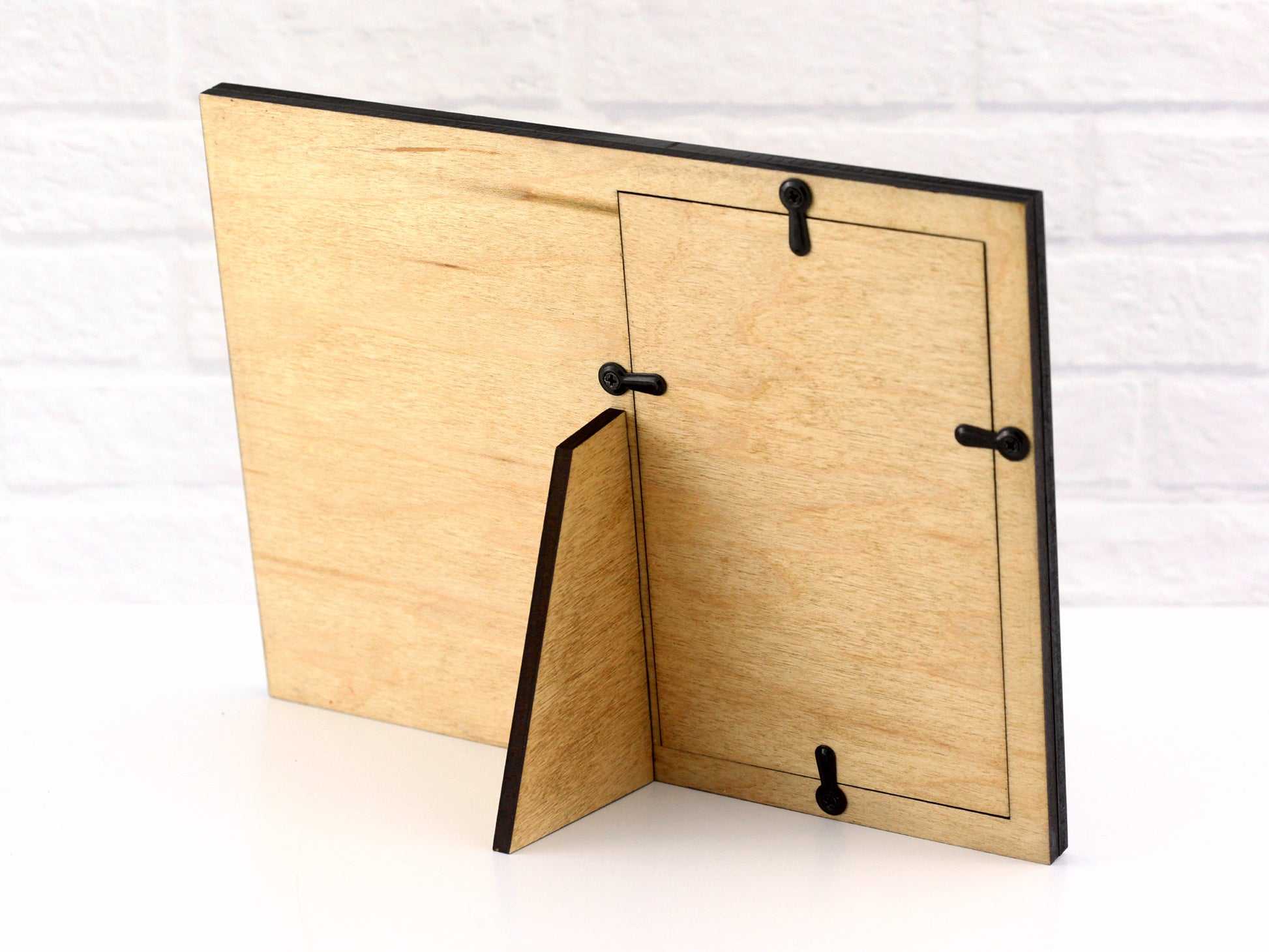 Wooden photo frame with removable back for picture